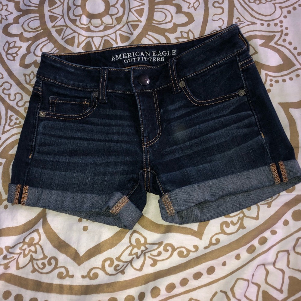 AE DARK WASH JEAN SHORTS
